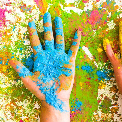 Découvrez les arts-plastiques au sein de l'atelier VP Activ'Sign sur Toulouse. Pour les enfants et les adultes, accessible en LSF sur simple demande. 