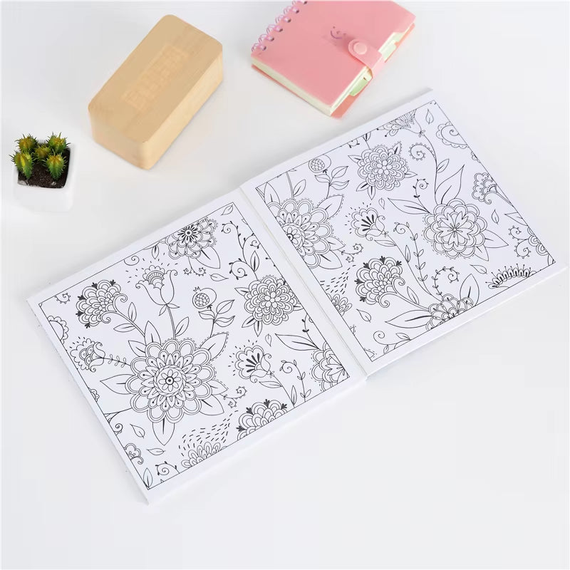 Livret de coloriage en noir et blanc composé de dessin de mandalas à faire soi-même pour se ressourcer, se concentrer et gagner en zénitude.