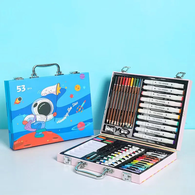 Cette magnifique mallette créative est idéale pour donner envie aux enfants de découvrir leur créativité à travers le dessin et la peinture. Idéal idée cadeau !