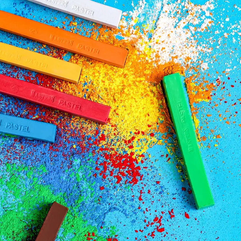 Coffret de pastels secs pour débutants et intermédiaires. Dessiner, créer, s'exprimer grâce aux couleurs. Format des pastels : carrés.